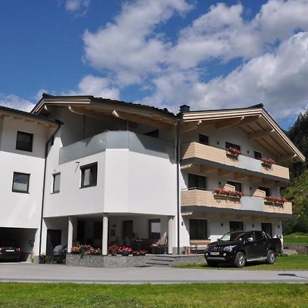 Gaestehaus Holaus Mayrhofen Luaran gambar