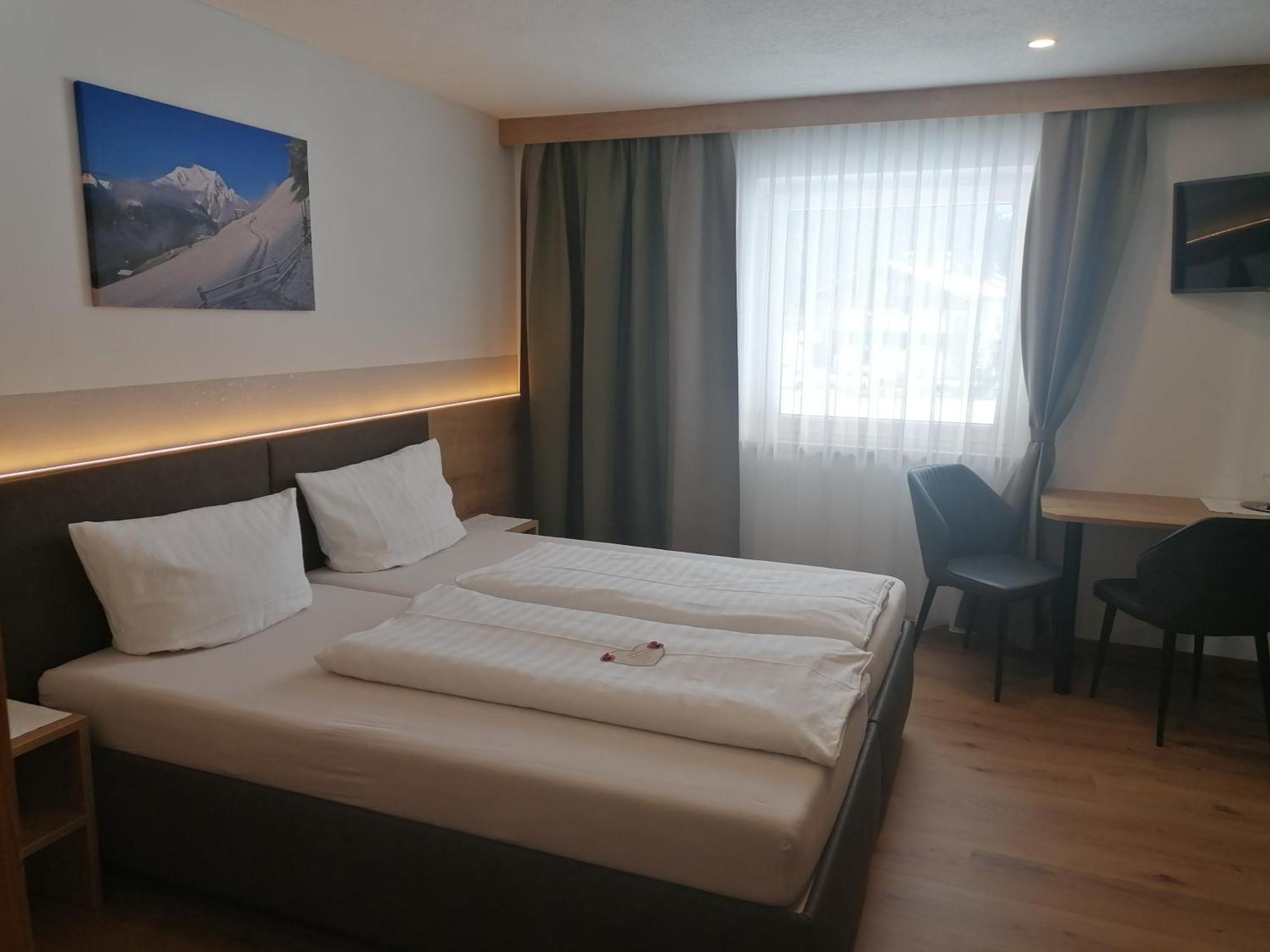 Gaestehaus Holaus Mayrhofen Luaran gambar